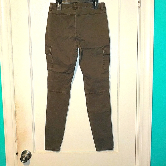 Forever 21 Jeans ; Size Small - NWOT ‼️ - Picture 2 of 3
